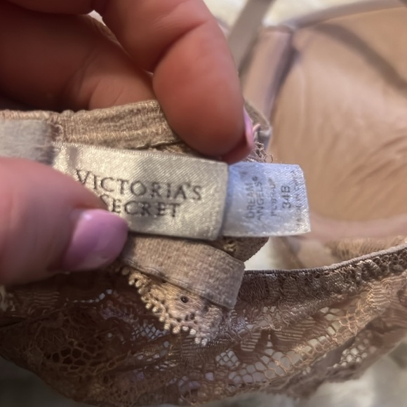 Victoria's Secret 34B push-up bra Beige with lace wings - Picture 4 of 5